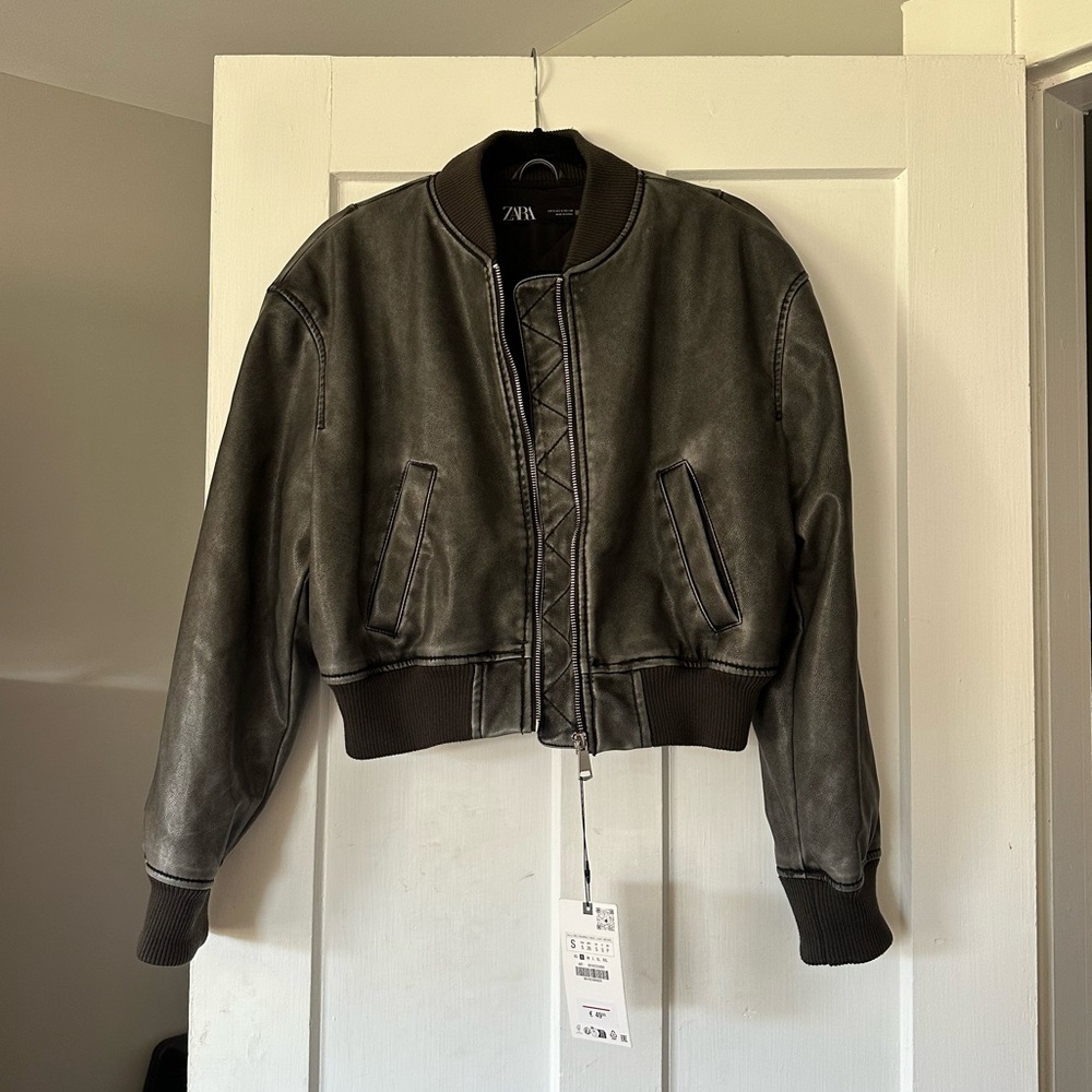 🩶 ZARA Dark Grey Leather Bomber Jacket